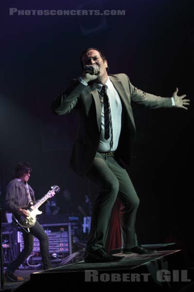 STONE TEMPLE PILOTS - 2010-06-22 - PARIS - Le Bataclan - 